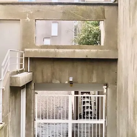 Appartement White House - The Sunny Avec Terrasse Et Parking Privé - 20 Min Centre