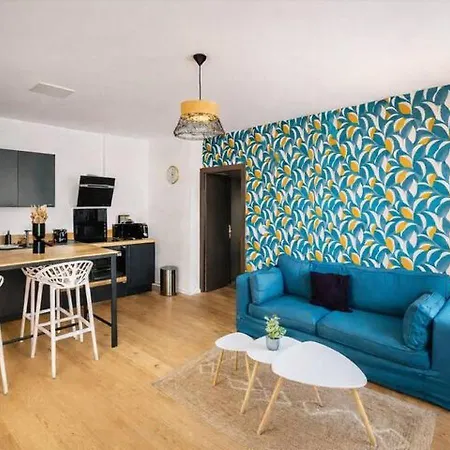 White House - The Sunny Avec Terrasse Et Parking Prive - 20 Min Centre Apartment